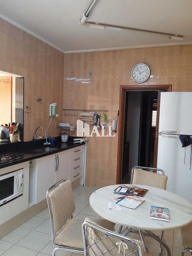 Apartamento à venda com 3 quartos, 157m² - Foto 1