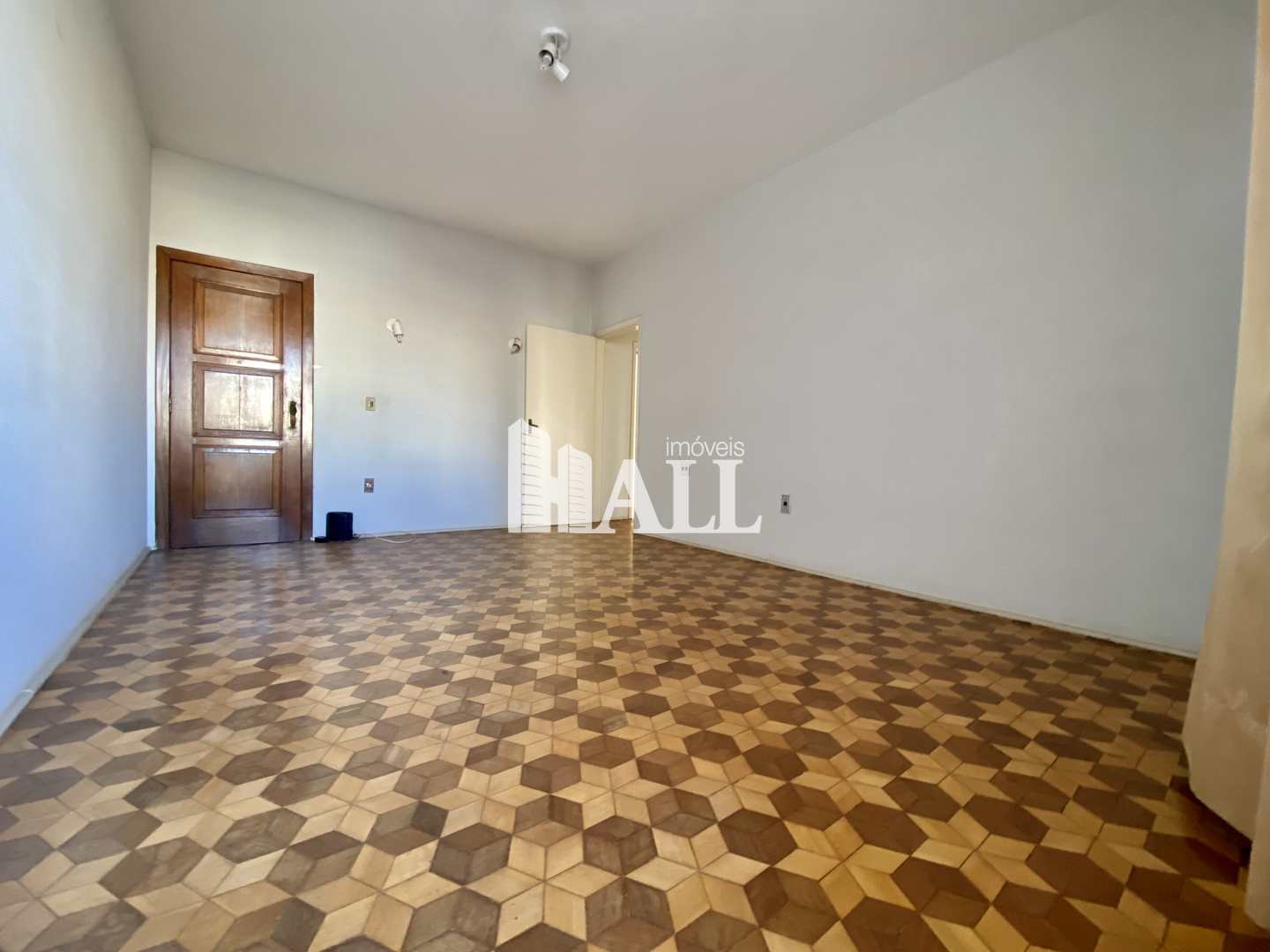 Apartamento à venda com 3 quartos, 113m² - Foto 1