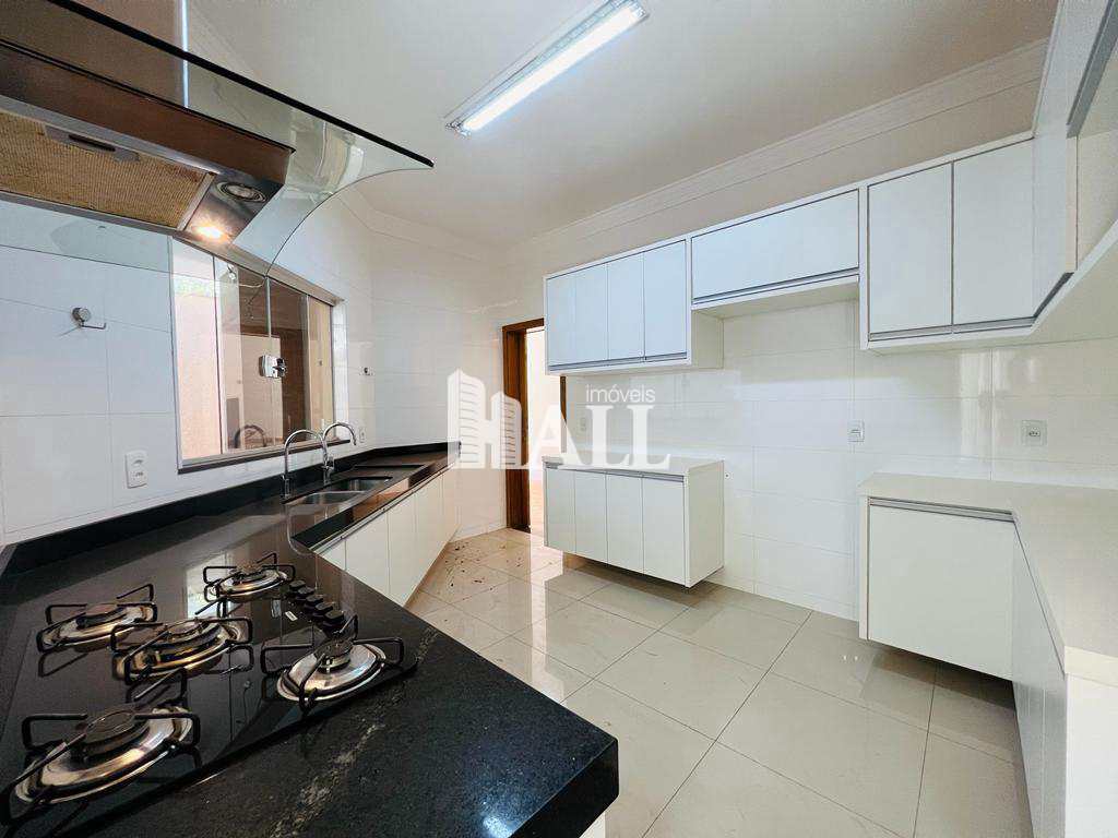 Casa de Condomínio à venda com 3 quartos, 230m² - Foto 17