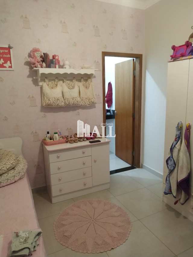 Casa à venda com 2 quartos, 100m² - Foto 9