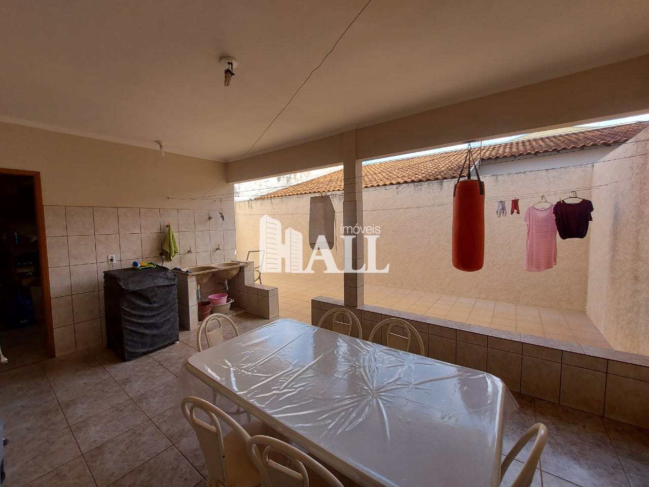 Casa à venda com 3 quartos, 197m² - Foto 8