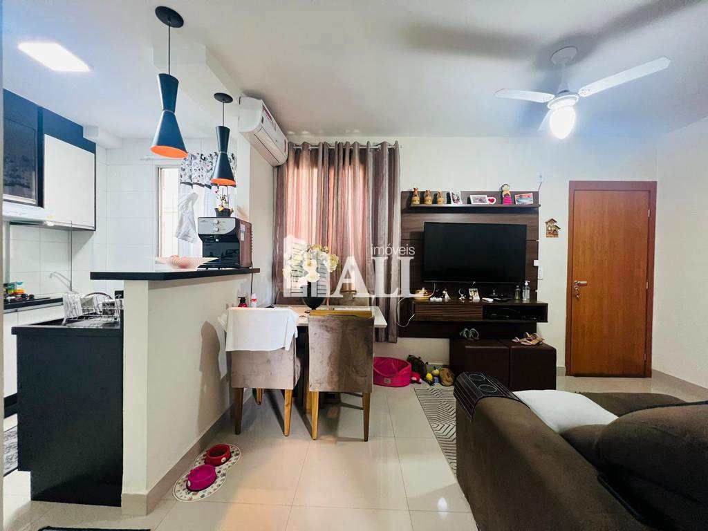 Apartamento à venda com 2 quartos, 45m² - Foto 1