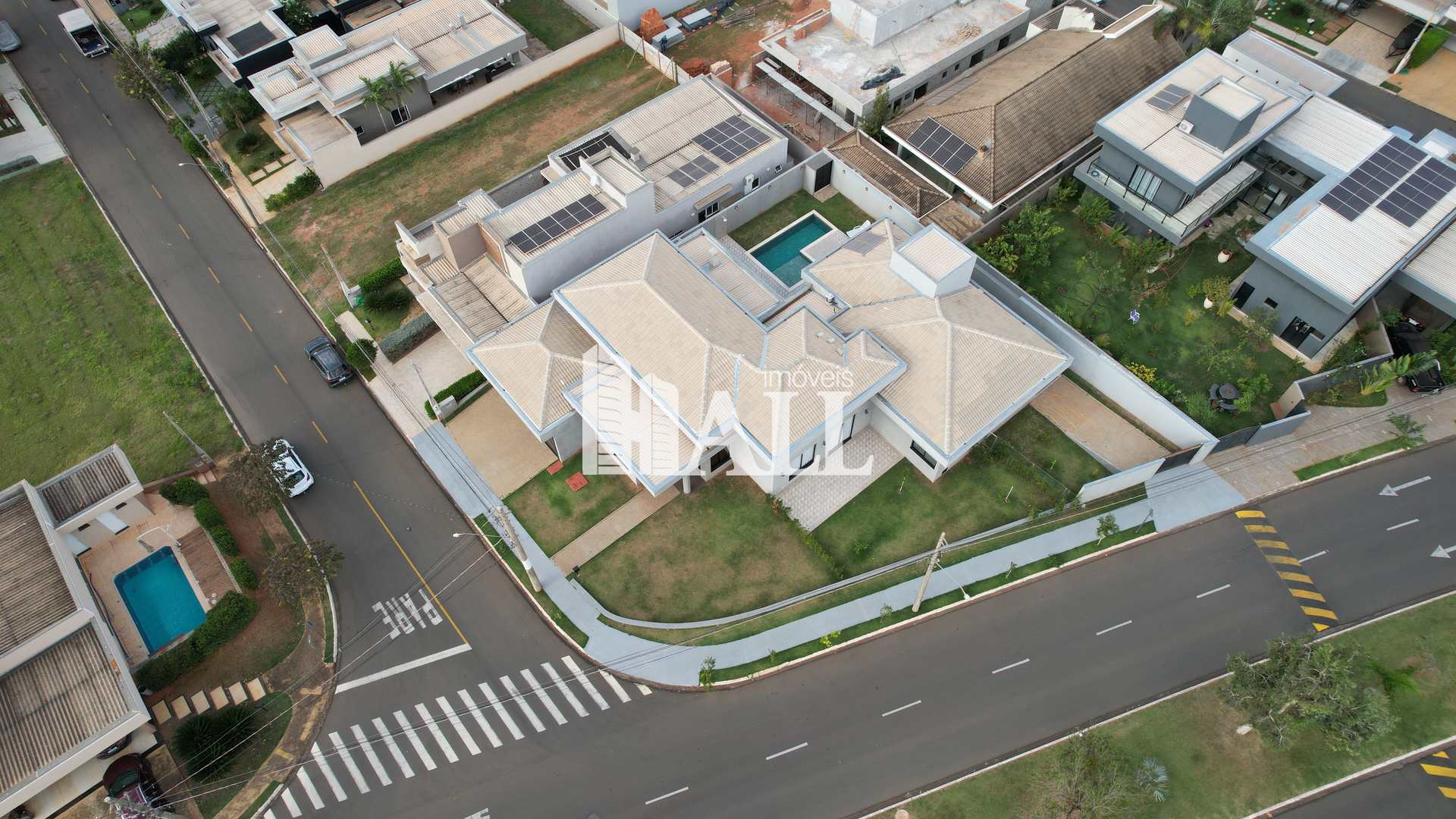 Casa de Condomínio à venda com 3 quartos, 334m² - Foto 25