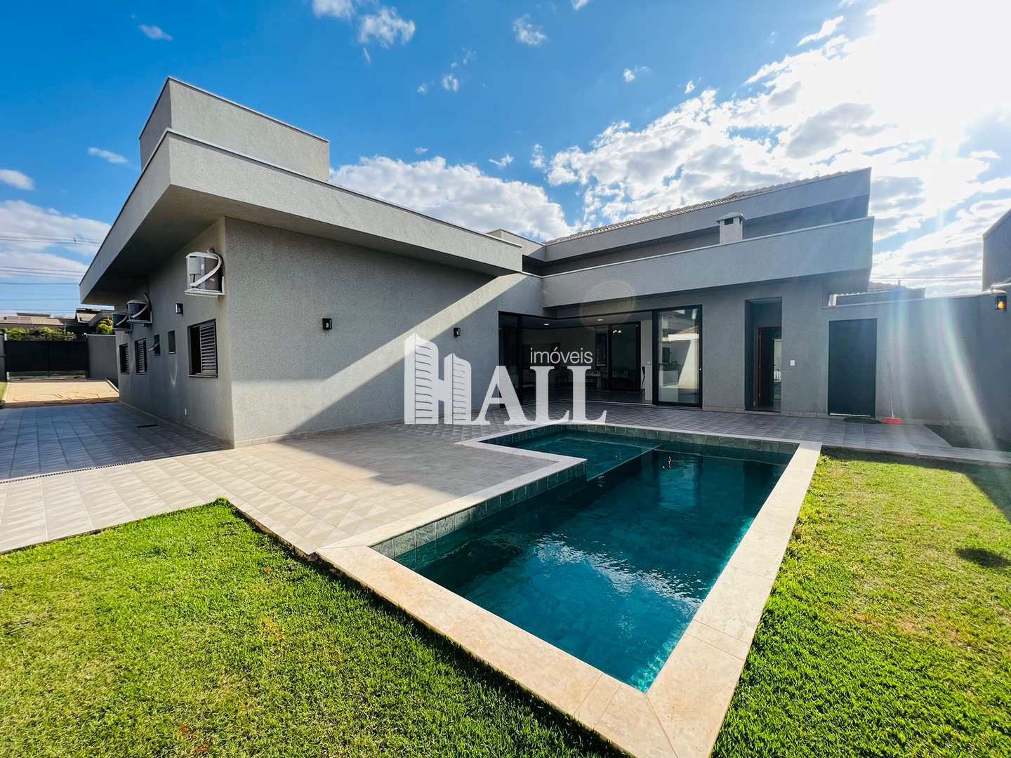 Casa de Condomínio à venda com 3 quartos, 334m² - Foto 3