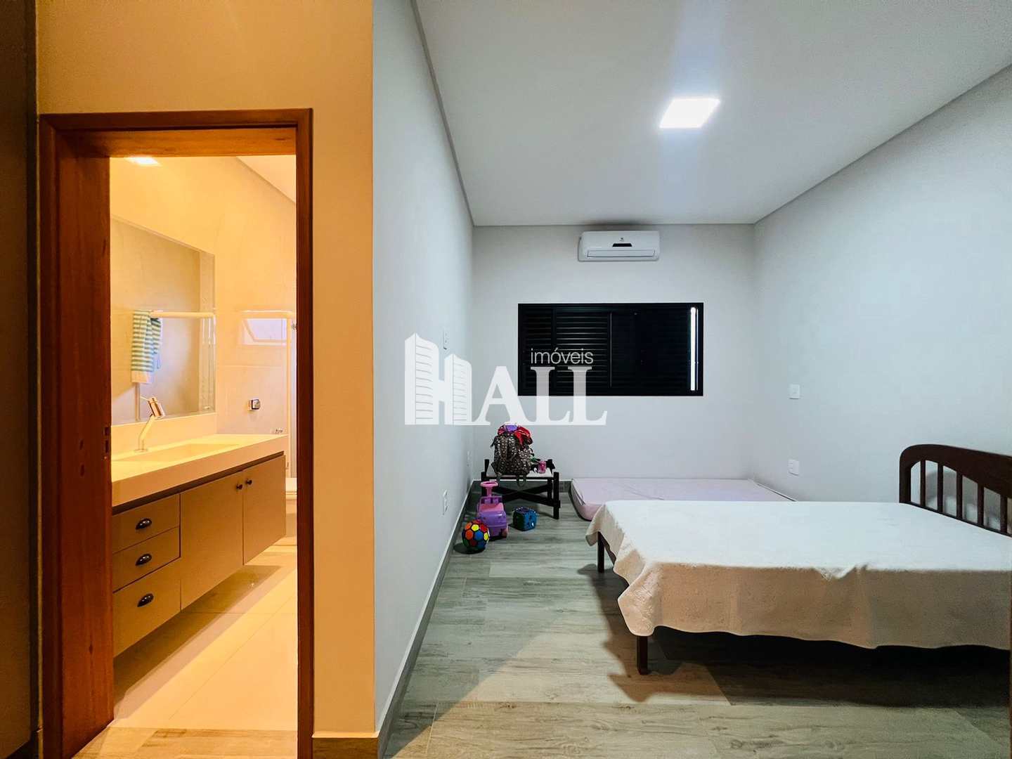 Casa de Condomínio à venda com 3 quartos, 334m² - Foto 18