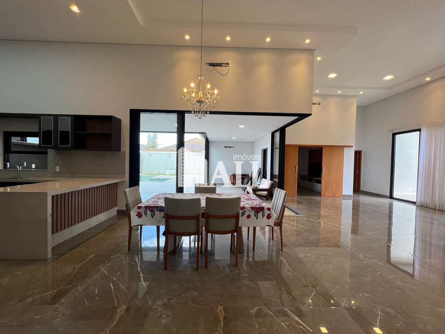 Casa de Condomínio à venda com 3 quartos, 334m² - Foto 9