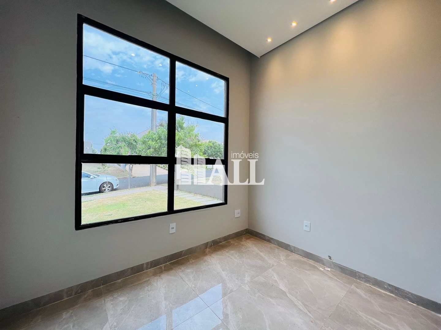 Casa de Condomínio à venda com 3 quartos, 218m² - Foto 4