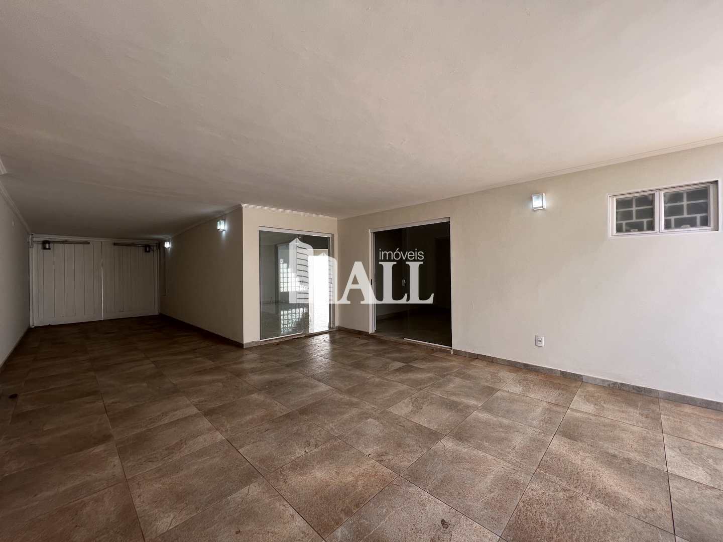 Casa à venda com 3 quartos, 200m² - Foto 5