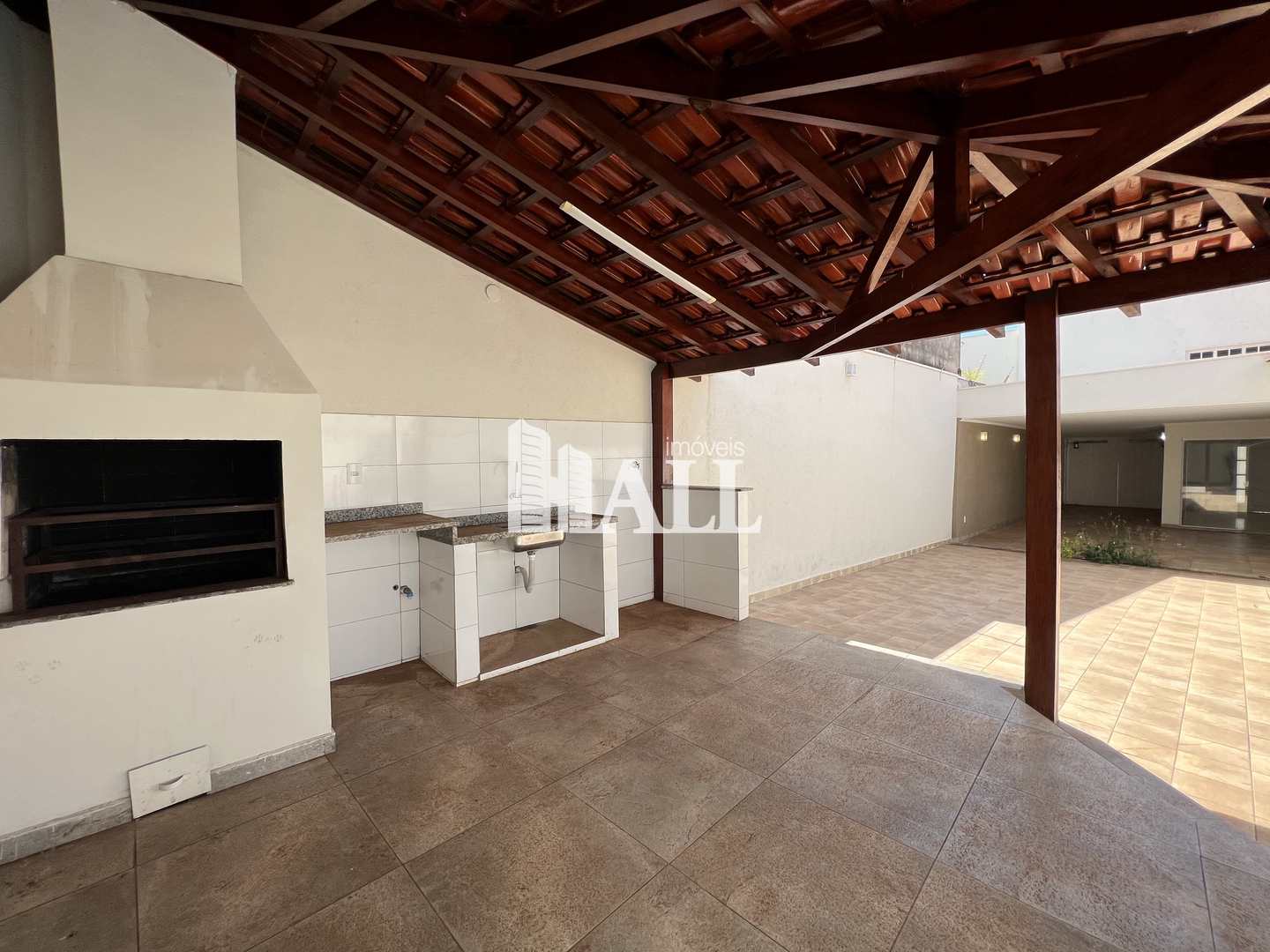 Casa à venda com 3 quartos, 200m² - Foto 4