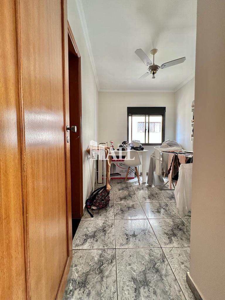 Apartamento à venda com 4 quartos, 240m² - Foto 7