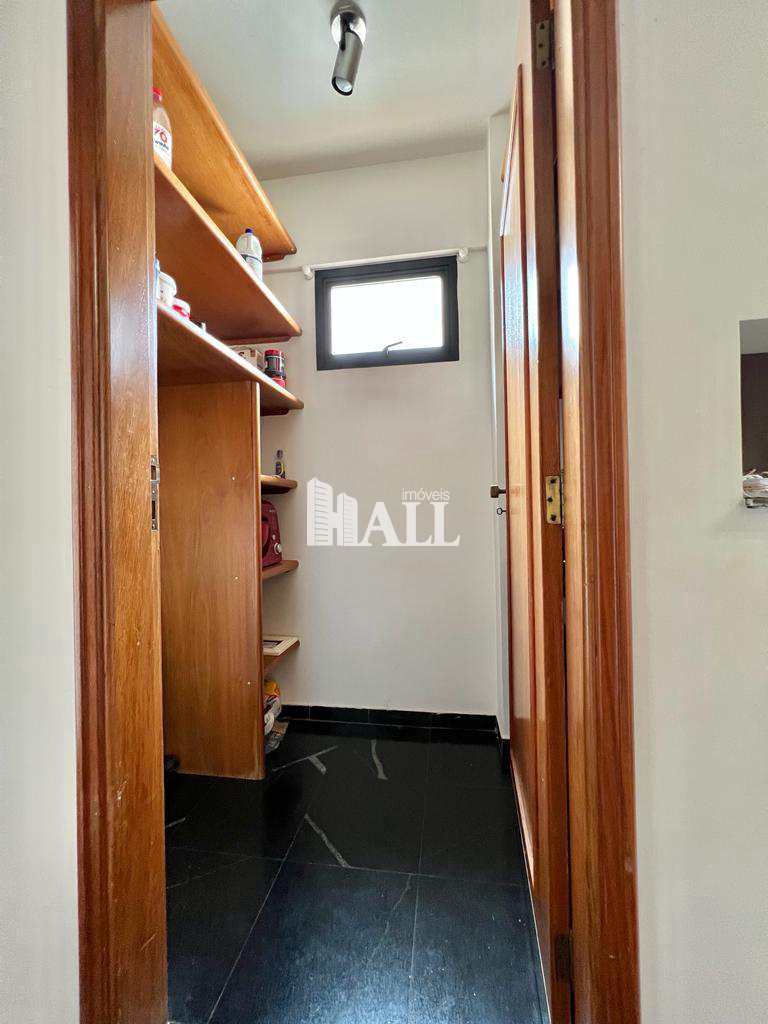 Apartamento à venda com 4 quartos, 240m² - Foto 18