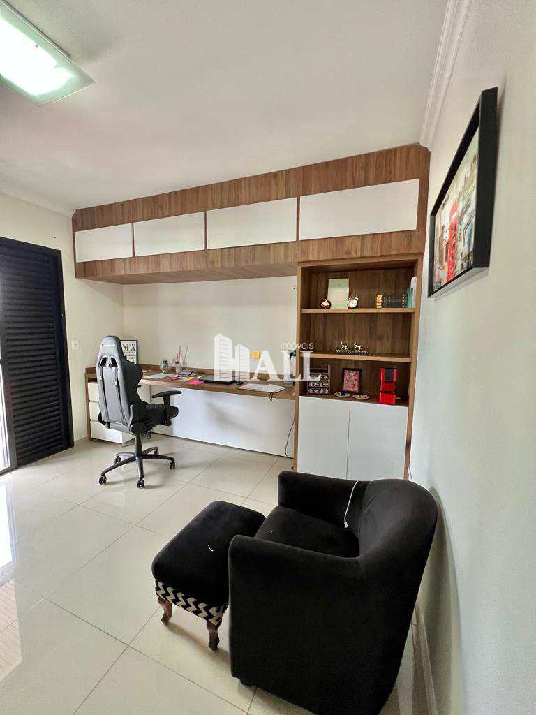 Apartamento à venda com 4 quartos, 240m² - Foto 4