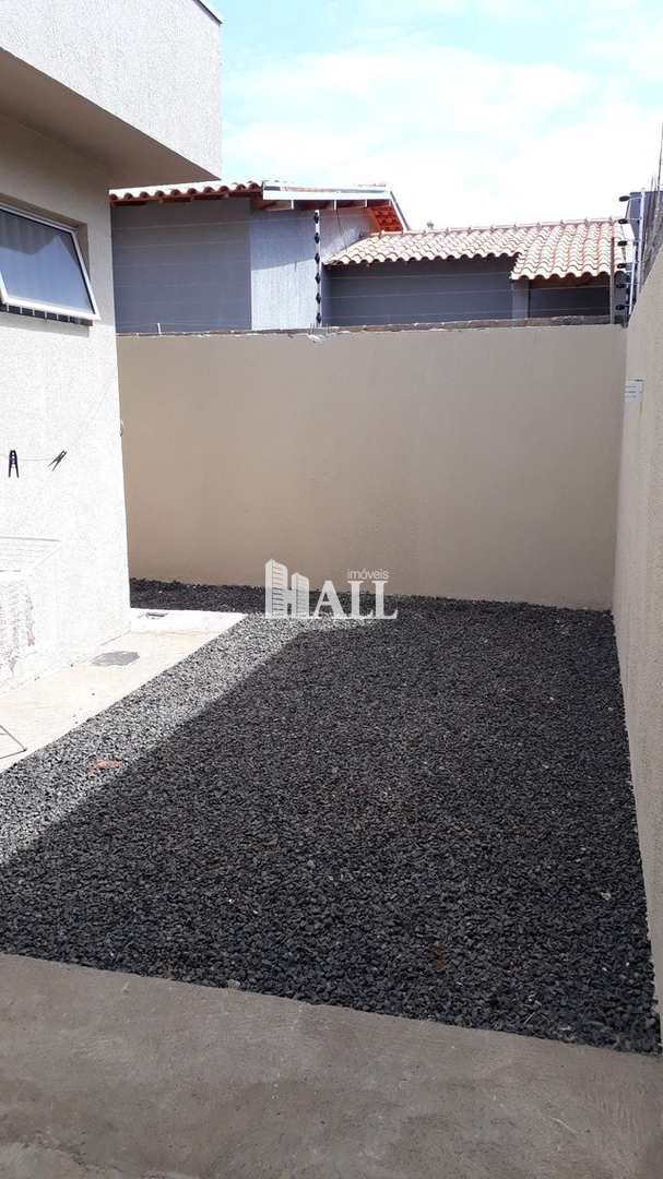 Casa à venda com 3 quartos, 80m² - Foto 11