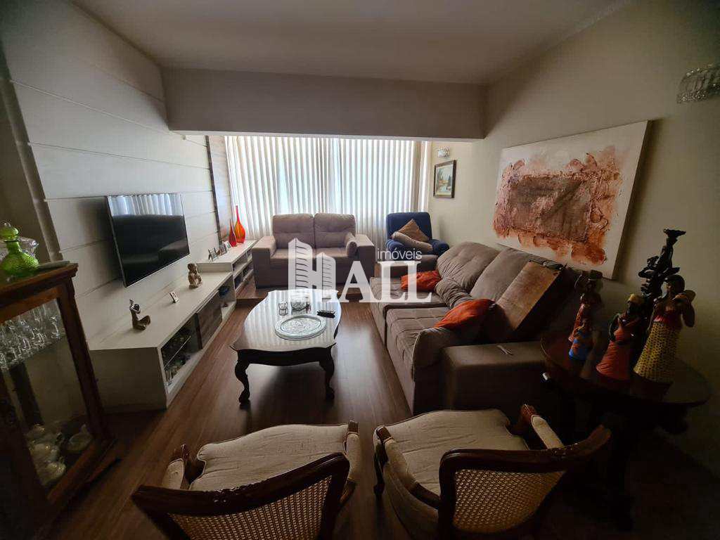 Apartamento à venda com 3 quartos, 95m² - Foto 1