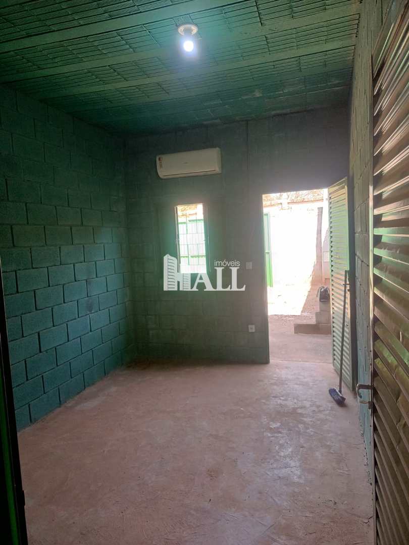 Chácara à venda com 2 quartos, 85m² - Foto 1