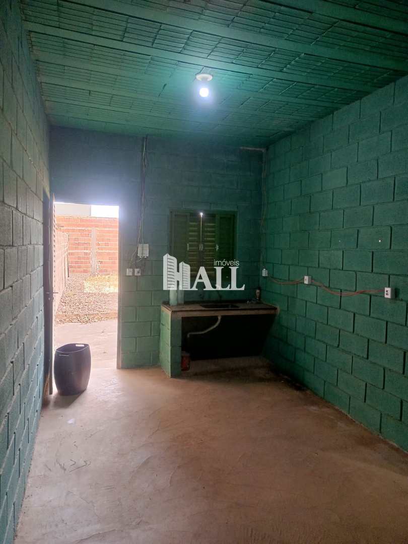 Chácara à venda com 2 quartos, 85m² - Foto 2