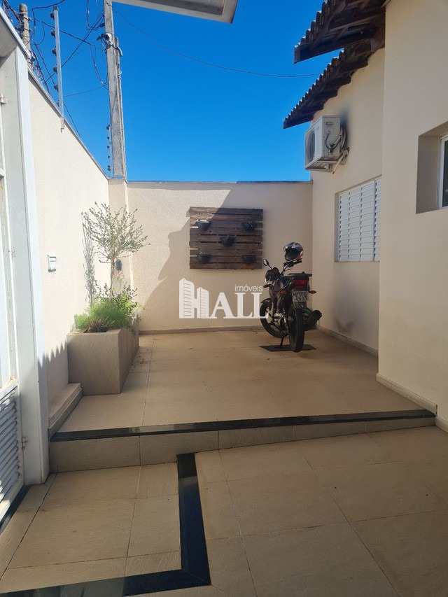 Casa à venda com 3 quartos, 155m² - Foto 7