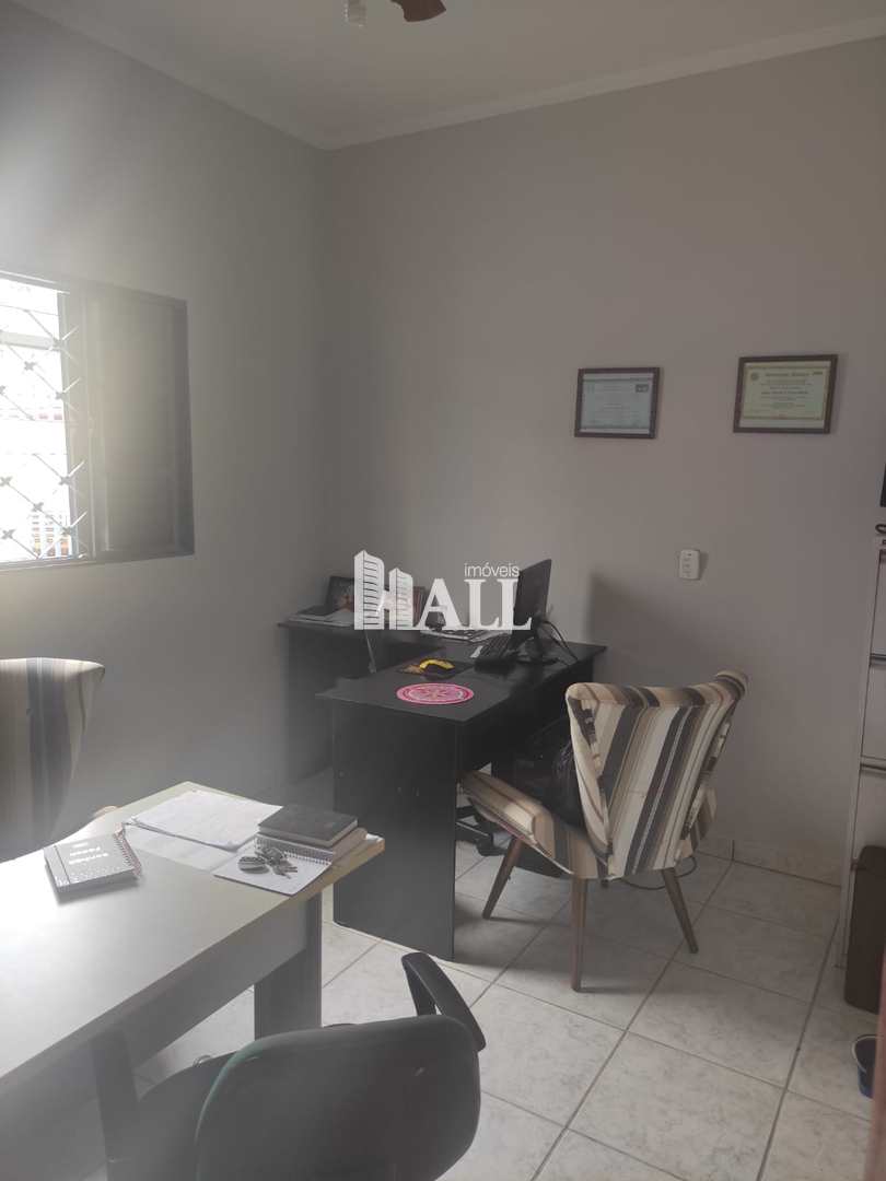 Casa à venda com 4 quartos, 180m² - Foto 12