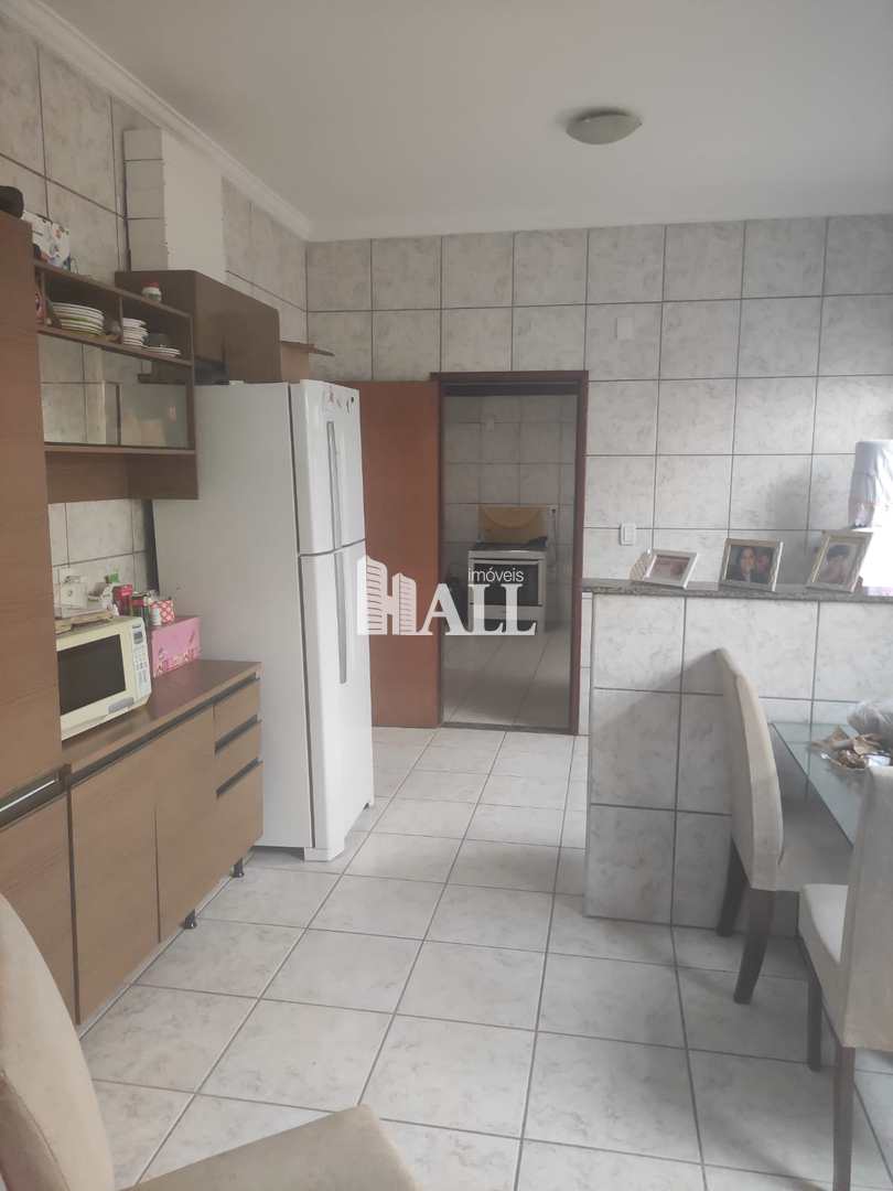 Casa à venda com 4 quartos, 180m² - Foto 7