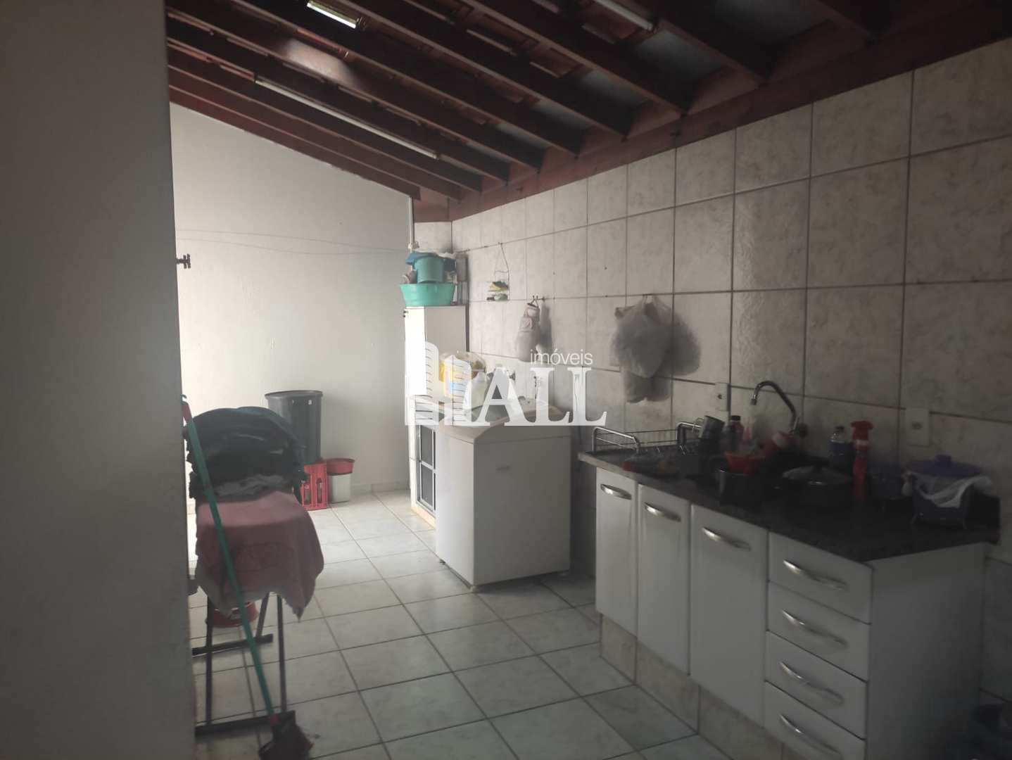 Casa à venda com 4 quartos, 180m² - Foto 3