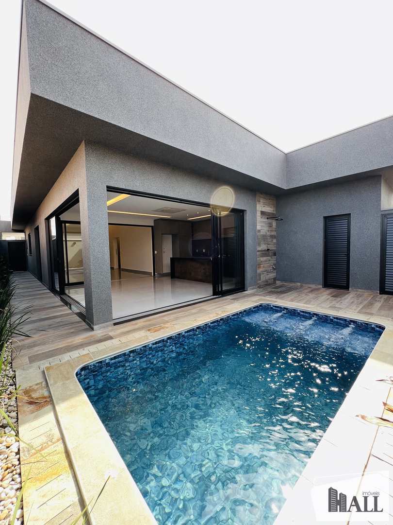 Casa de Condomínio à venda com 3 quartos, 220m² - Foto 1