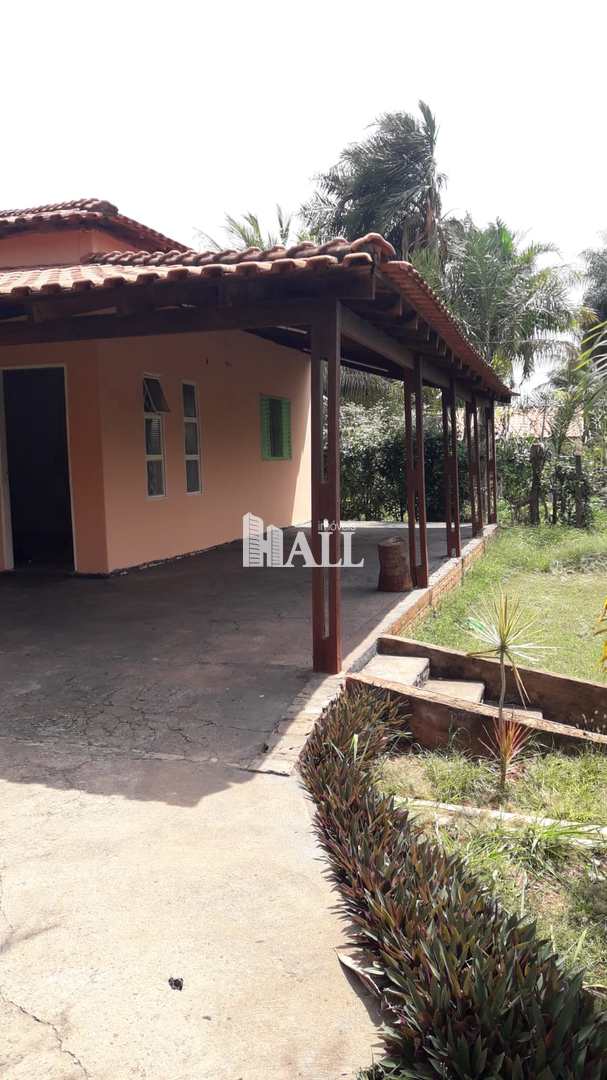 Fazenda à venda com 2 quartos, 209m² - Foto 2