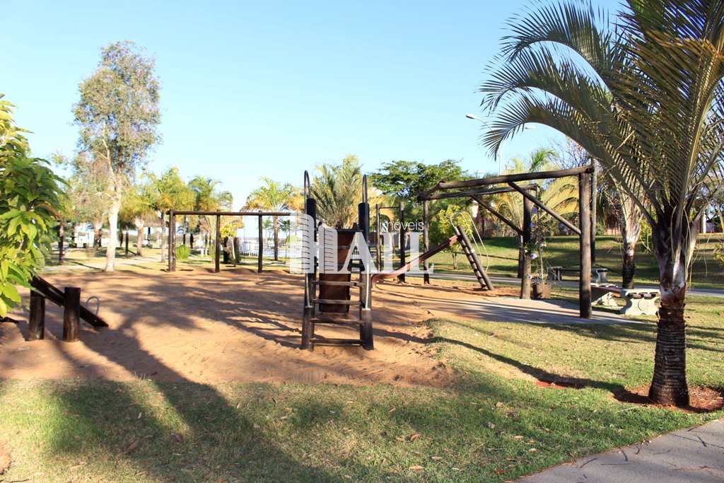 Casa de Condomínio à venda com 3 quartos, 250m² - Foto 31