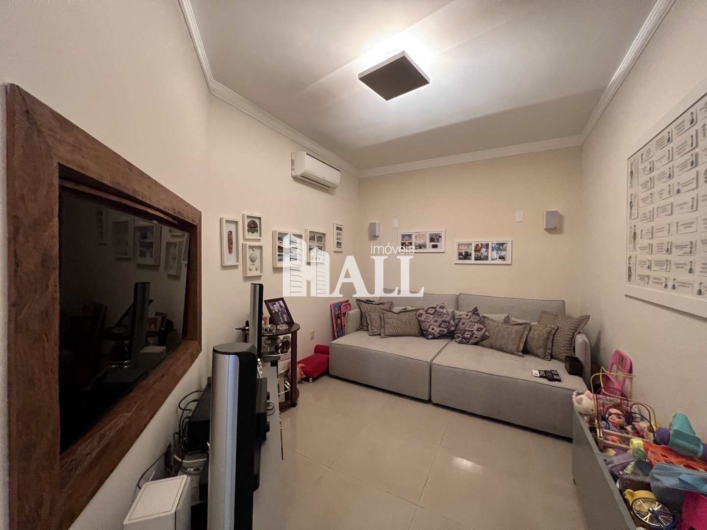 Casa de Condomínio à venda com 3 quartos, 250m² - Foto 8