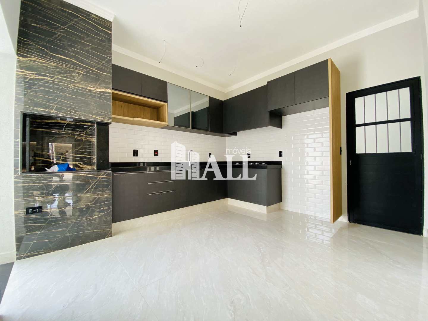 Casa de Condomínio à venda com 3 quartos, 140m² - Foto 1