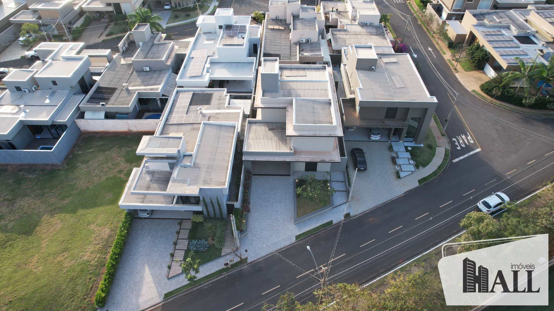 Casa de Condomínio à venda com 3 quartos, 246m² - Foto 42