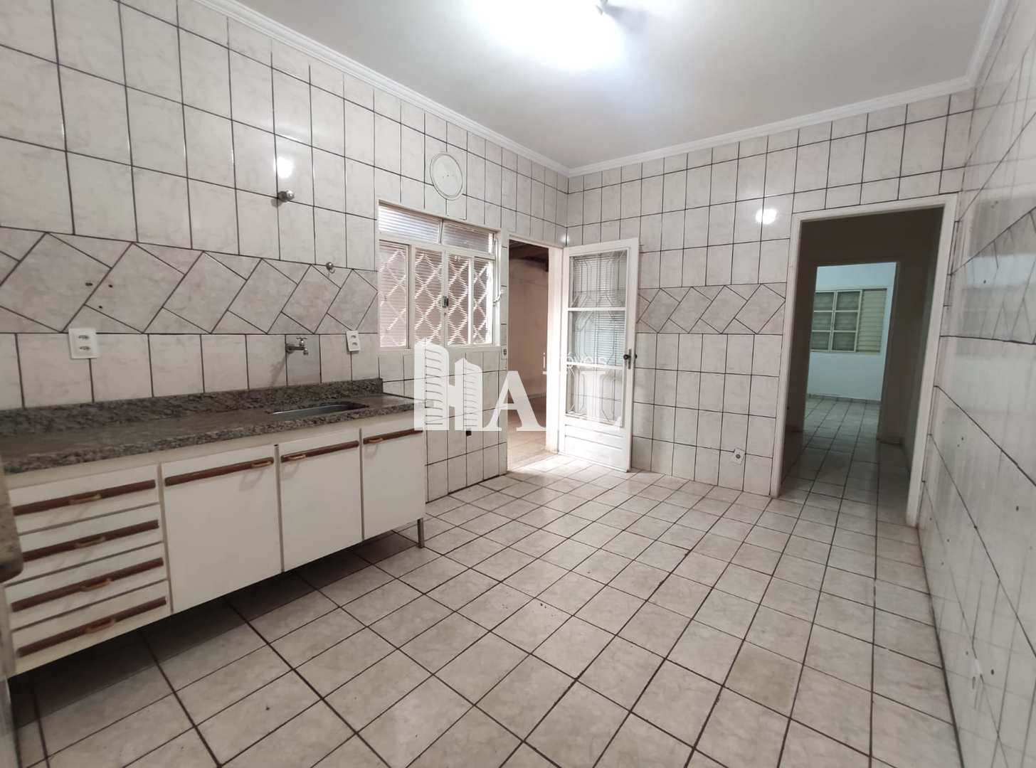 Casa à venda com 3 quartos, 200m² - Foto 4