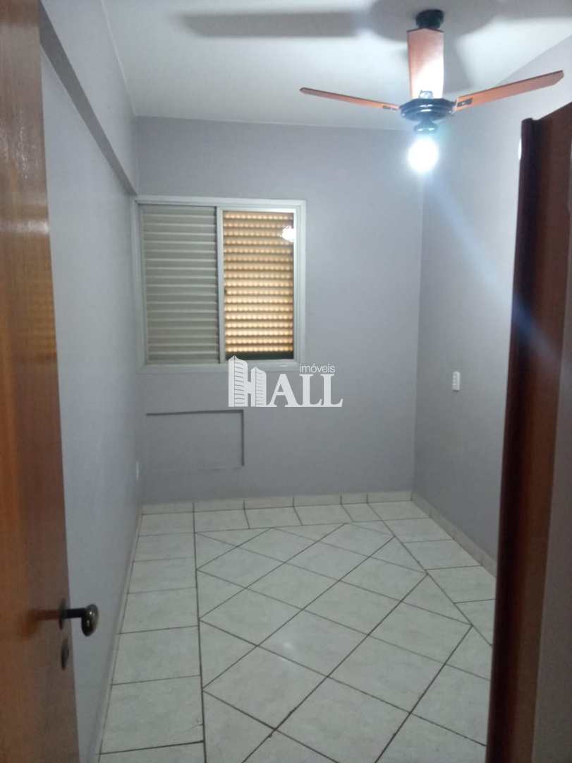 Apartamento à venda com 3 quartos, 95m² - Foto 3