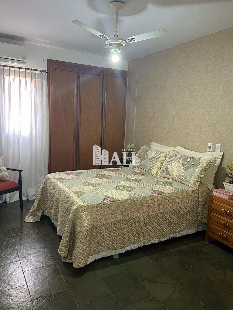 Apartamento à venda com 2 quartos, 90m² - Foto 17