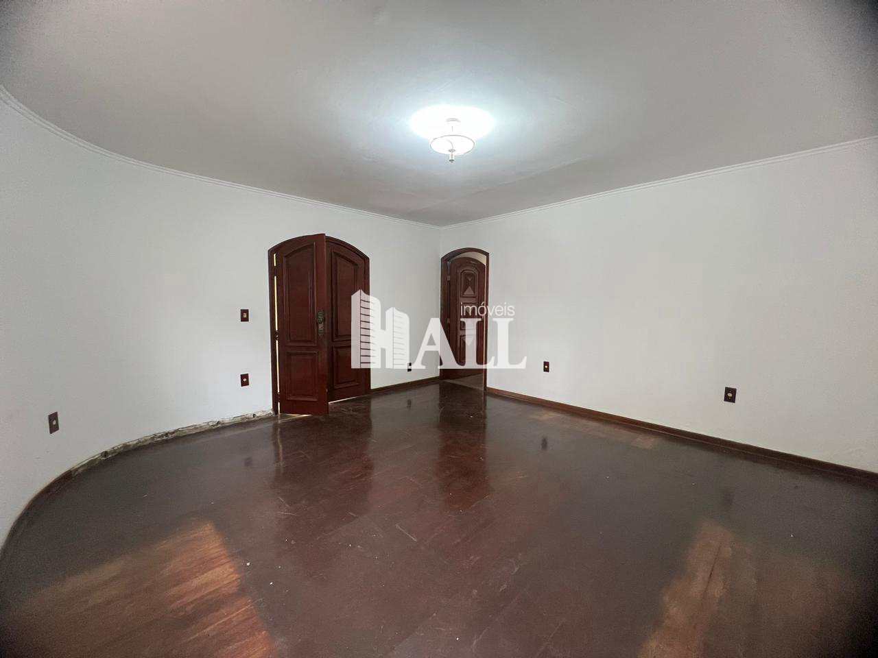 Casa à venda com 4 quartos, 220m² - Foto 3