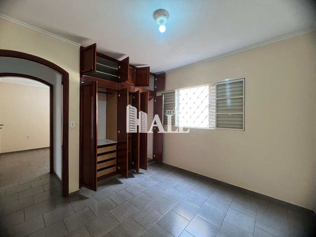 Casa à venda com 4 quartos, 220m² - Foto 7