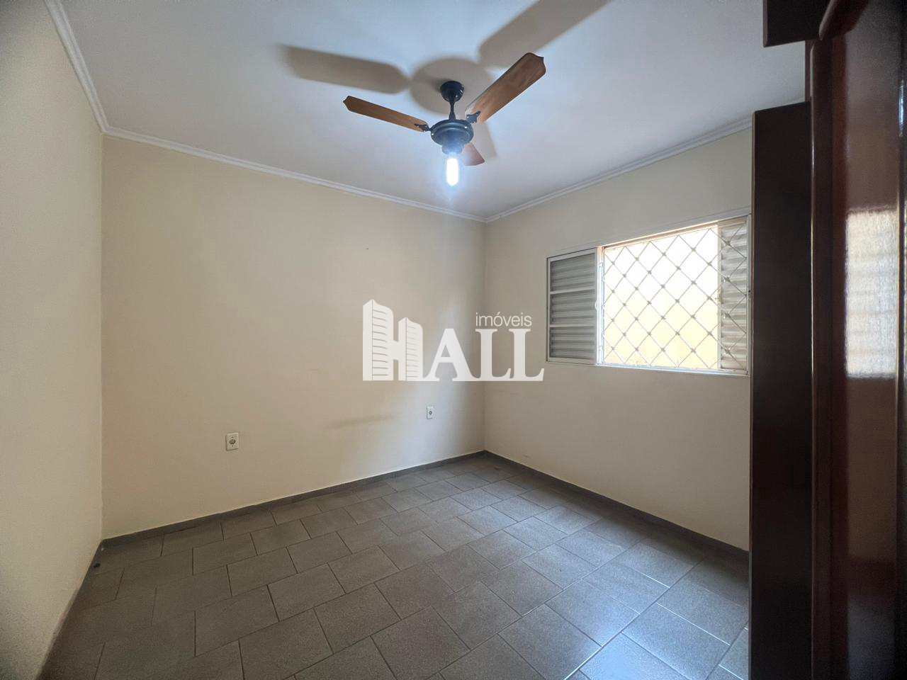 Casa à venda com 4 quartos, 220m² - Foto 10