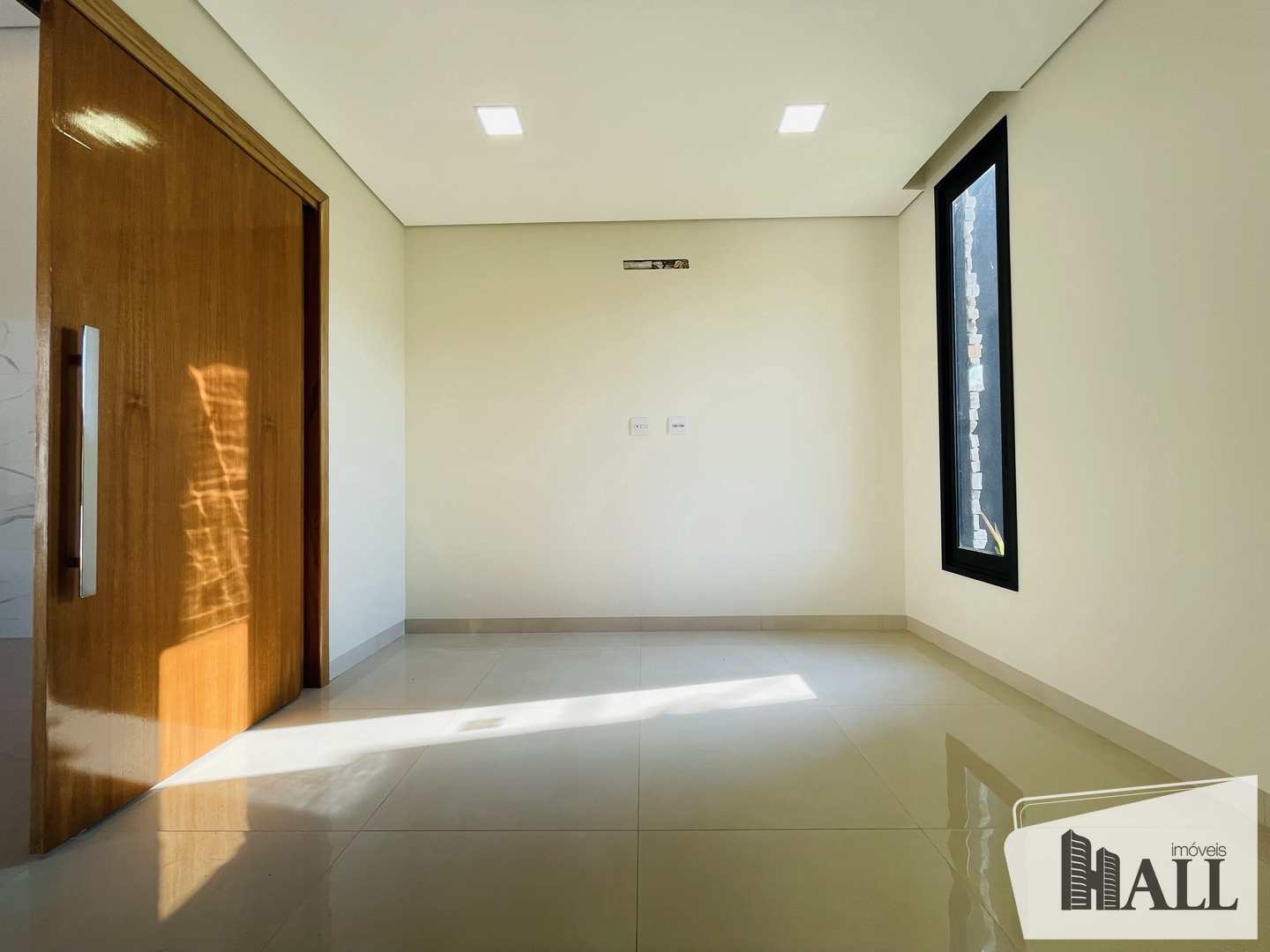 Casa de Condomínio à venda com 3 quartos, 227m² - Foto 2