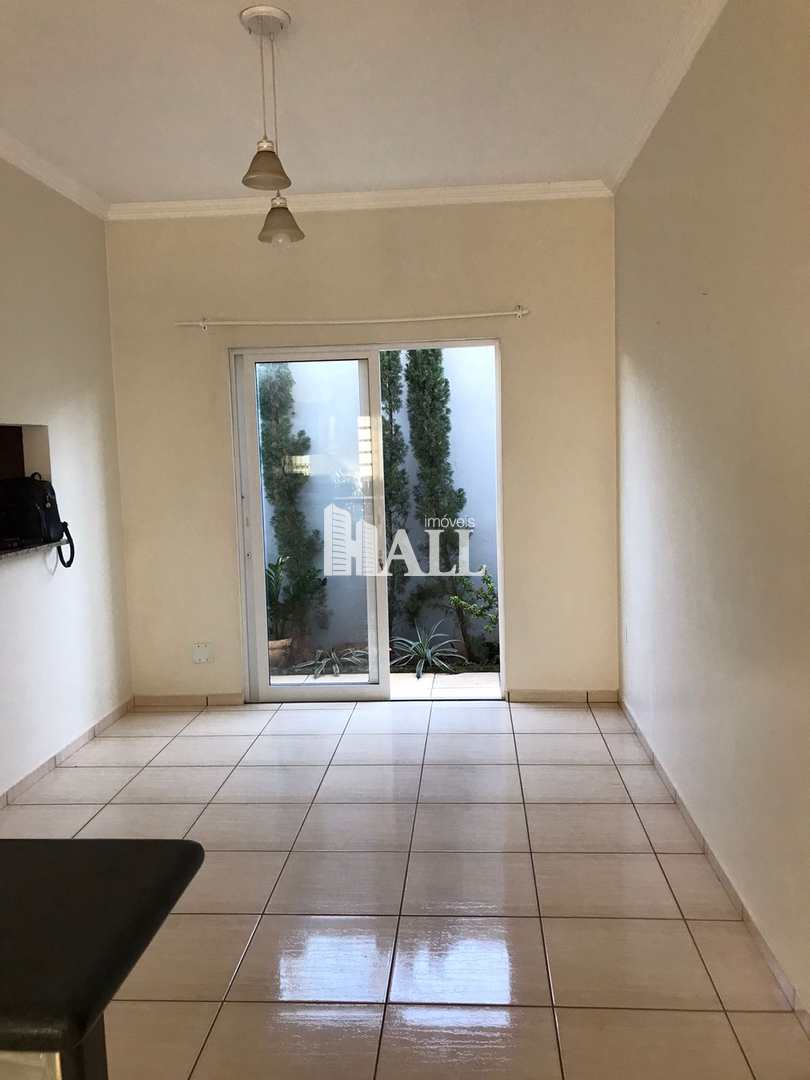 Casa à venda com 3 quartos, 160m² - Foto 2