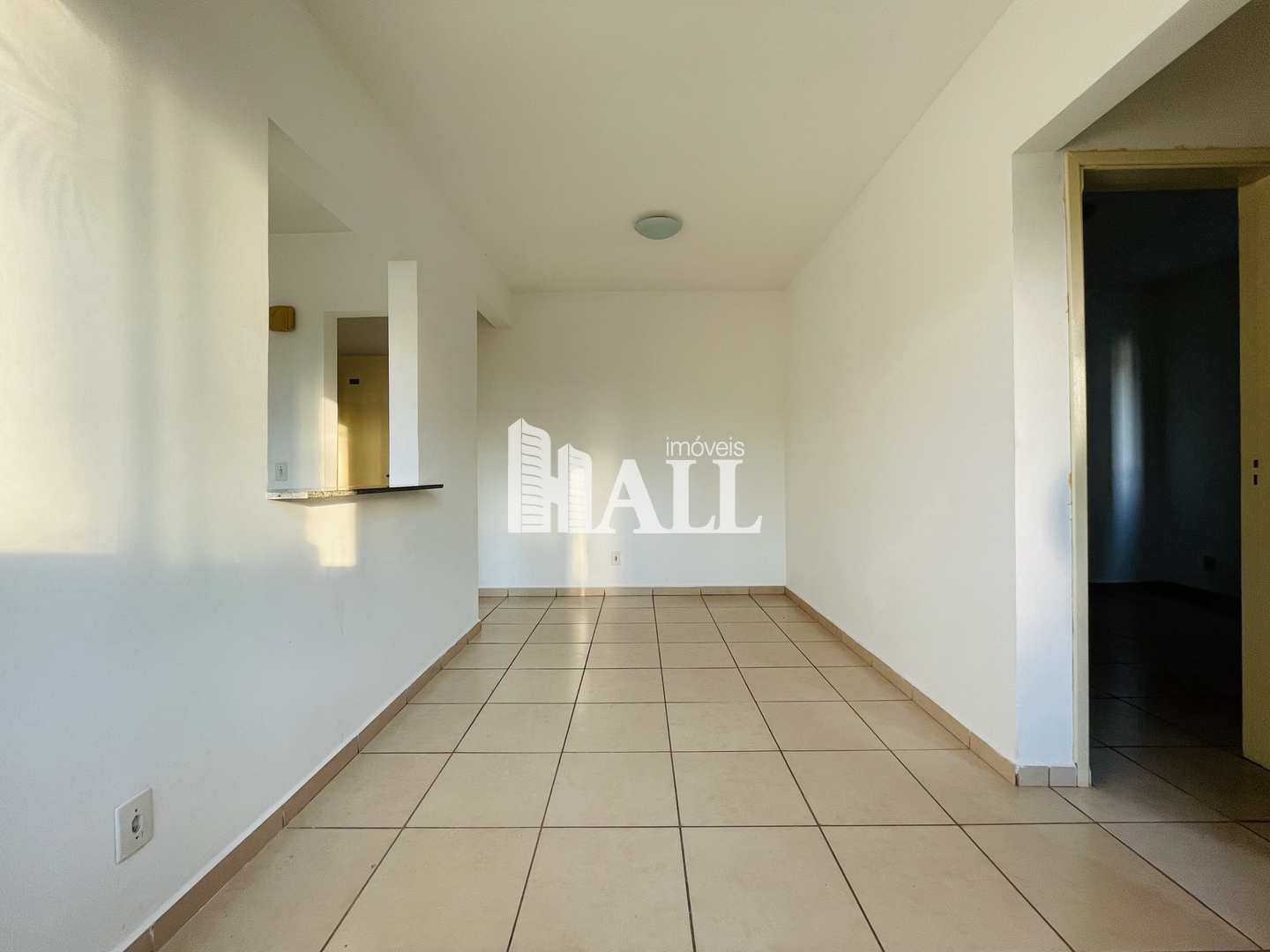 Apartamento à venda com 2 quartos, 60m² - Foto 1