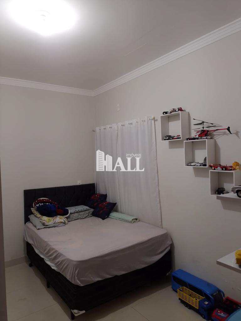 Casa à venda com 2 quartos, 140m² - Foto 8