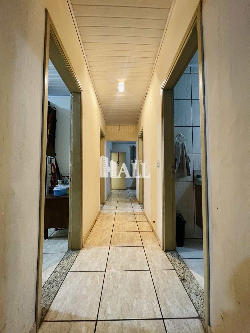 Casa à venda com 4 quartos, 140m² - Foto 9