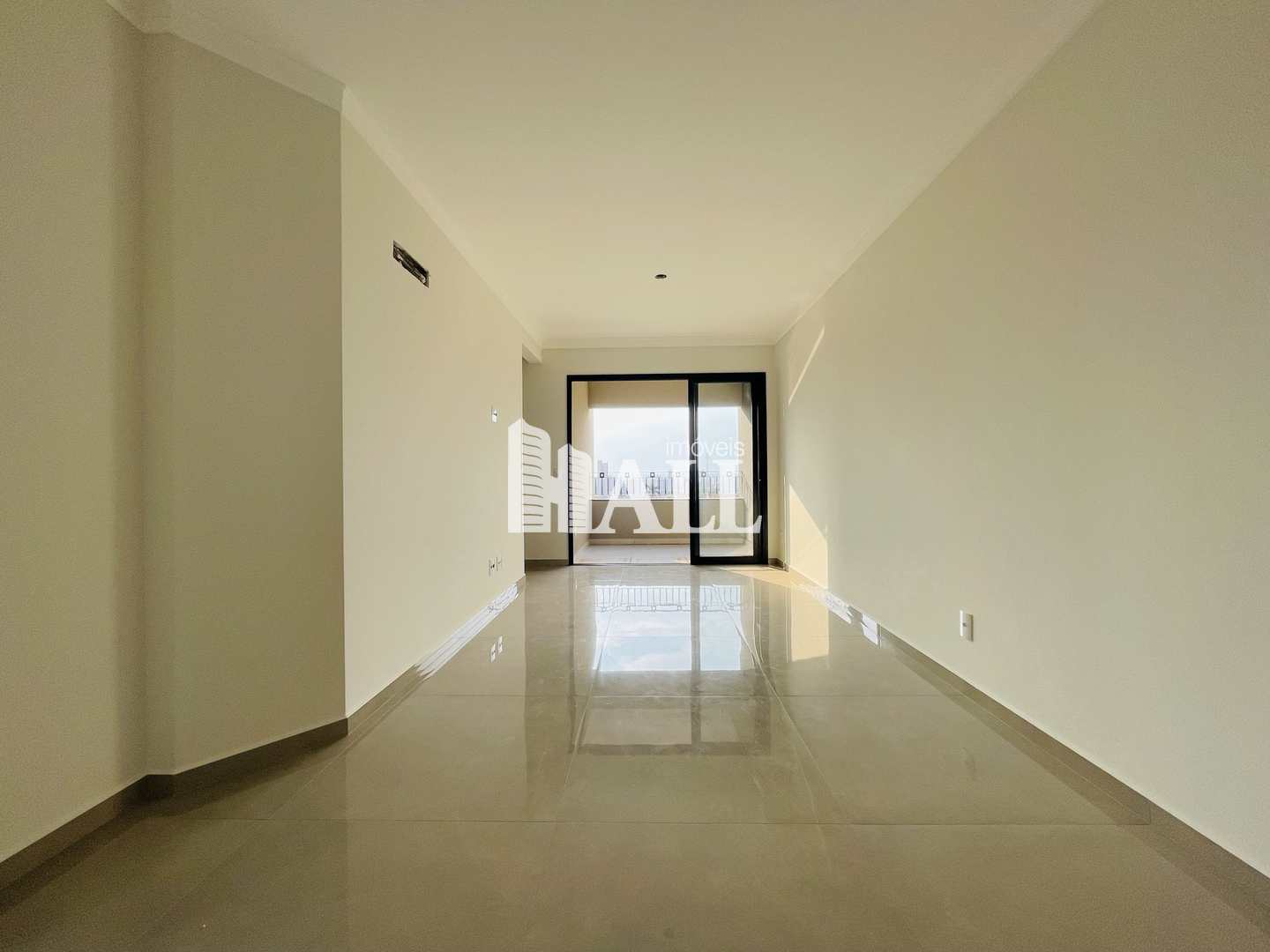 Apartamento à venda com 2 quartos, 74m² - Foto 1