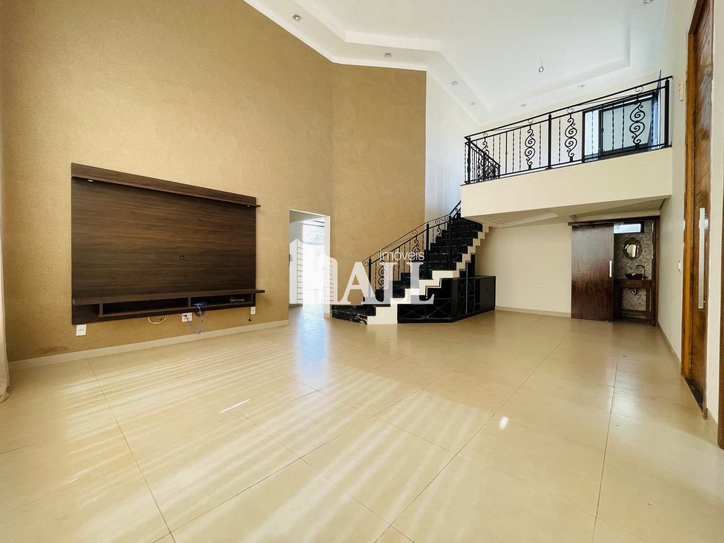 Casa de Condomínio à venda com 3 quartos, 253m² - Foto 2