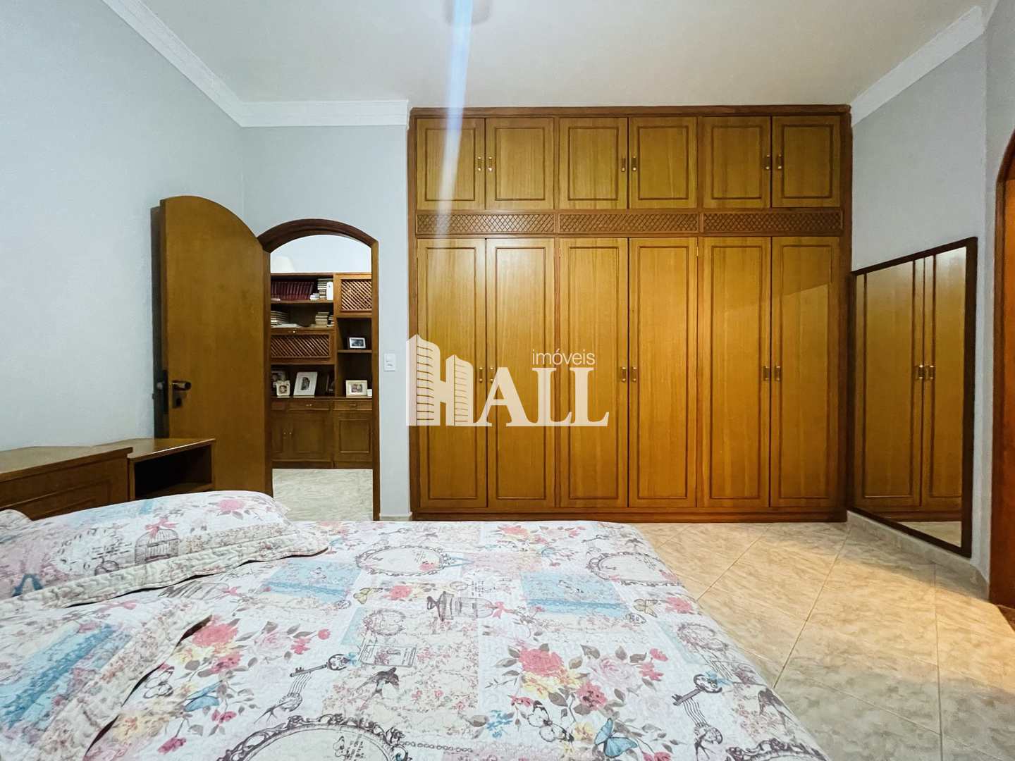 Casa à venda com 4 quartos, 450m² - Foto 17