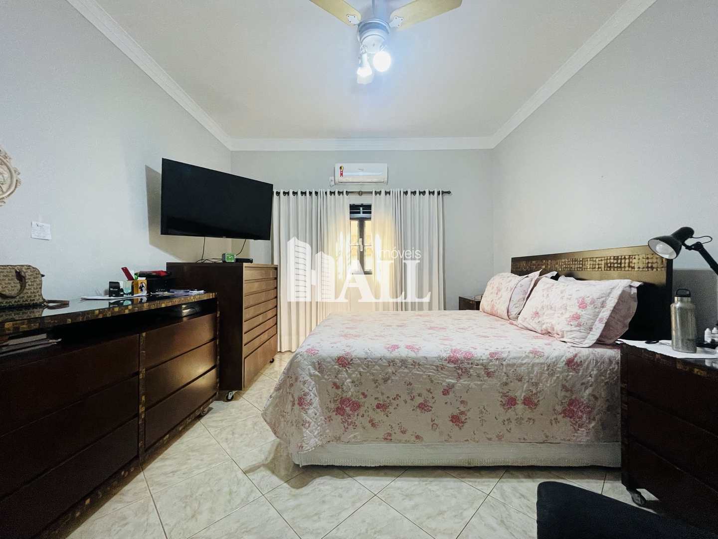 Casa à venda com 4 quartos, 450m² - Foto 9