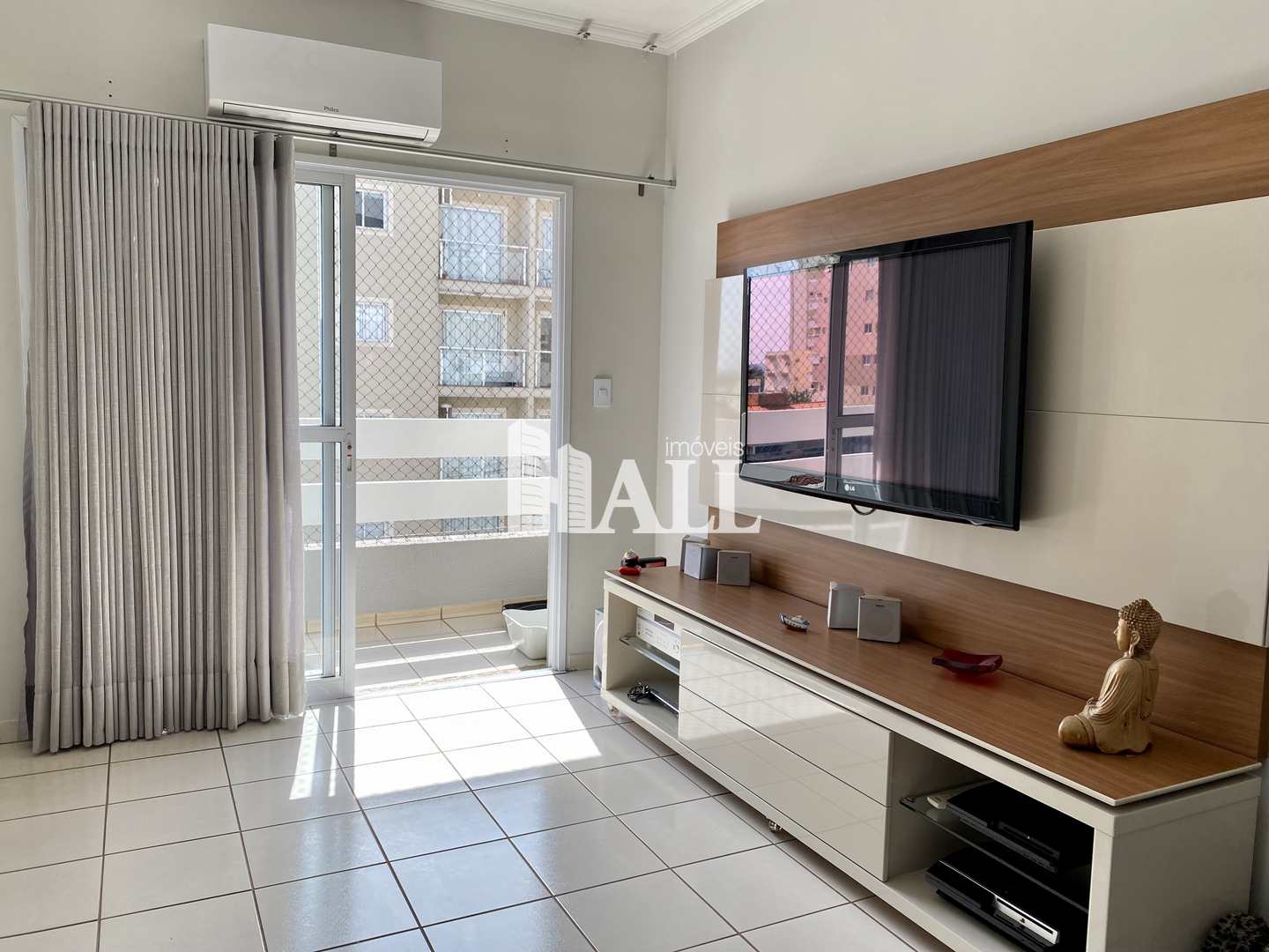 Apartamento à venda com 3 quartos, 90m² - Foto 2