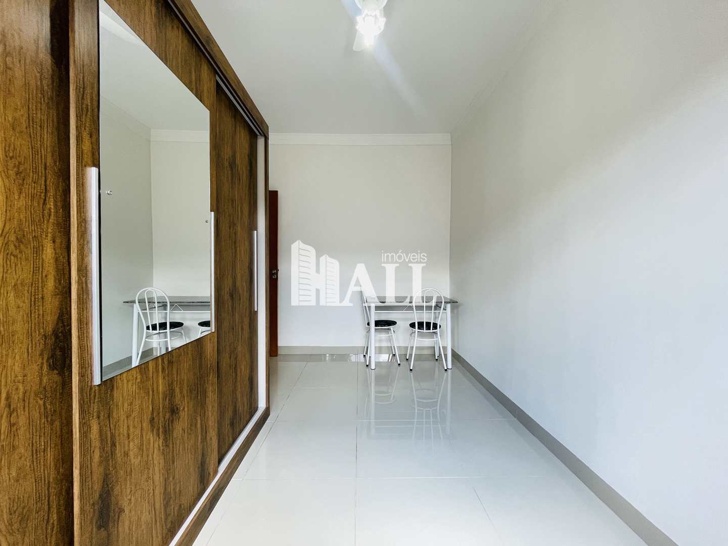 Casa à venda com 3 quartos, 194m² - Foto 11