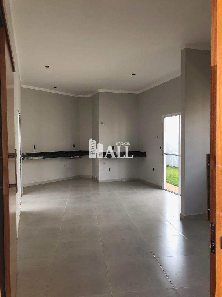 Casa à venda com 2 quartos, 98m² - Foto 2