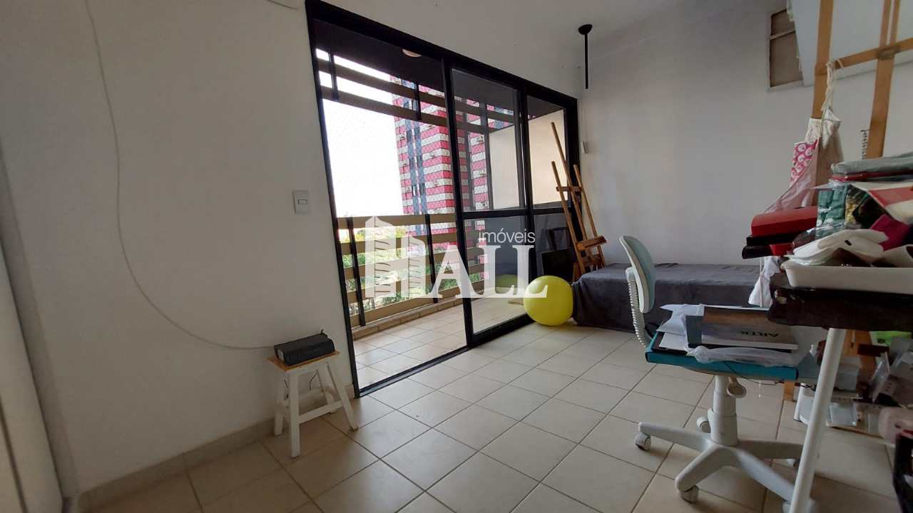 Apartamento à venda com 3 quartos, 138m² - Foto 4