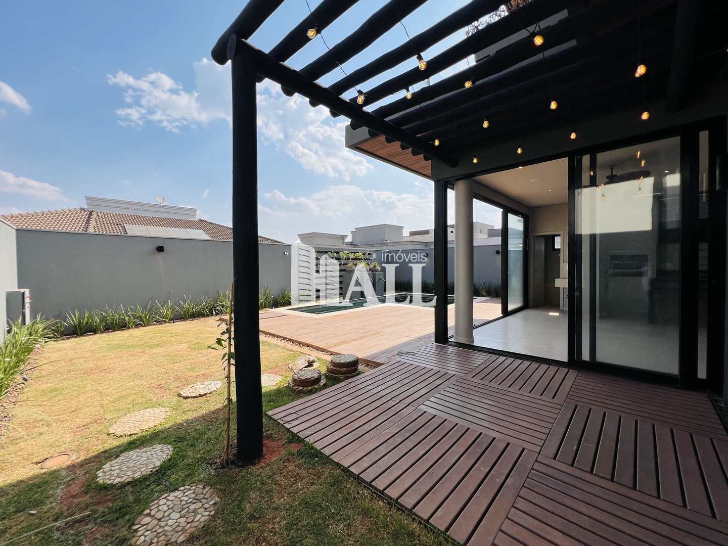 Casa de Condomínio à venda com 3 quartos, 346m² - Foto 3